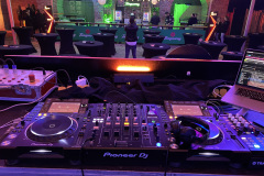 CLUB INTENSE OUT